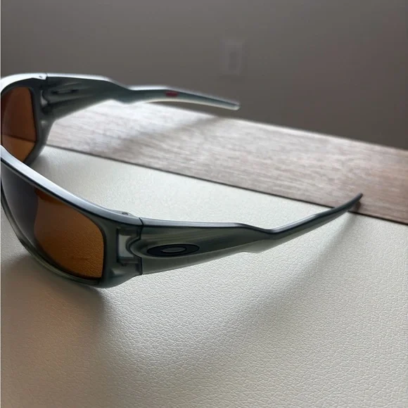 Oakley Masseter olive with tungsten Lenses - Picture 2 of 7